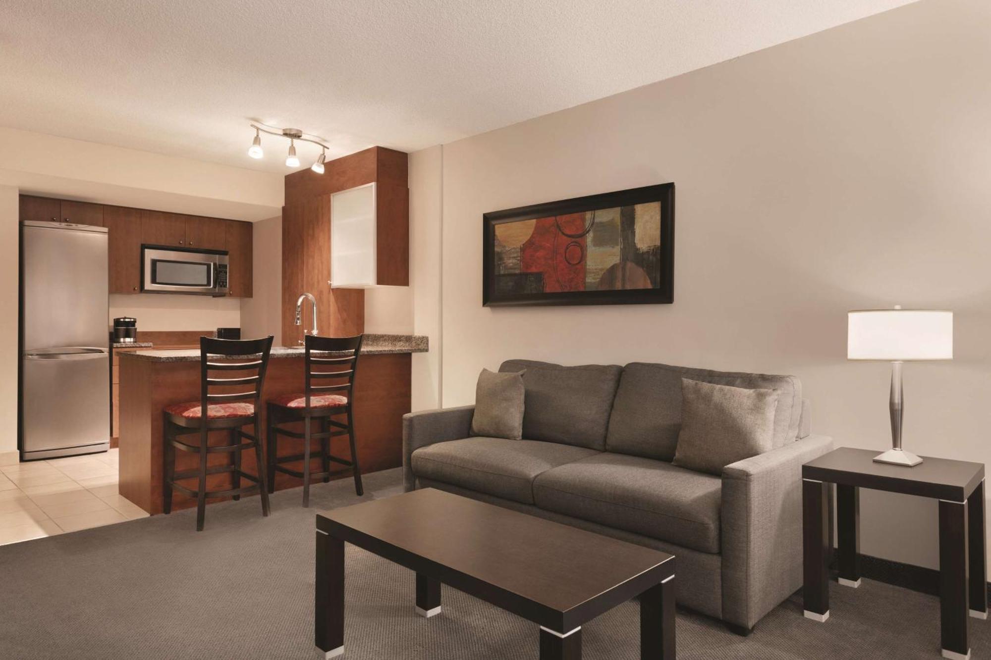 Embassy Suites By Hilton - Montréal Eksteriør bilde