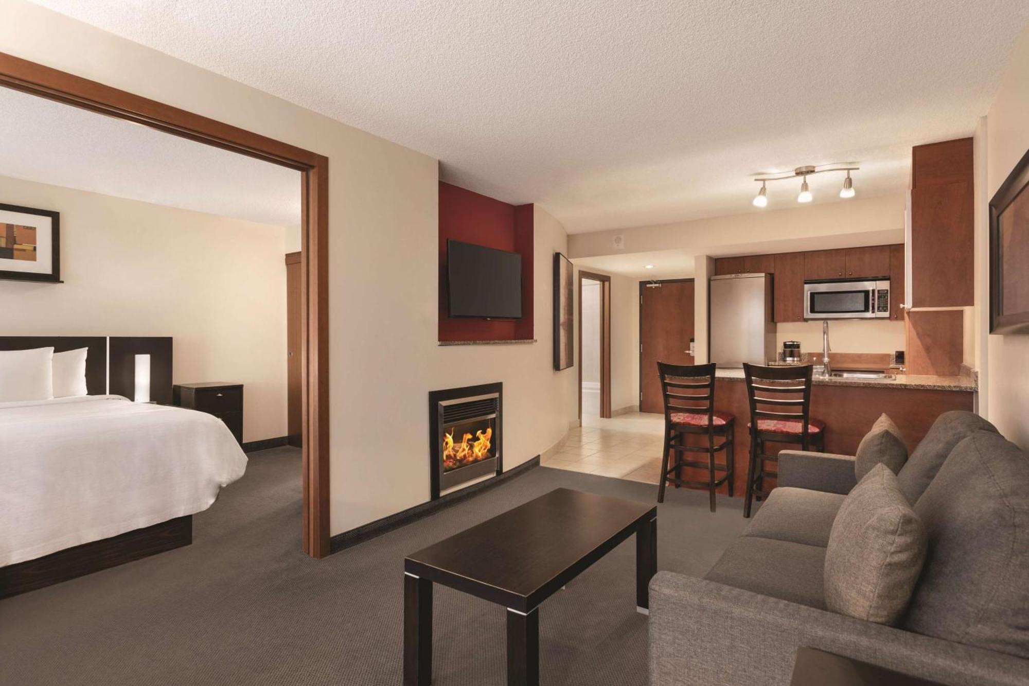 Embassy Suites By Hilton - Montréal Eksteriør bilde
