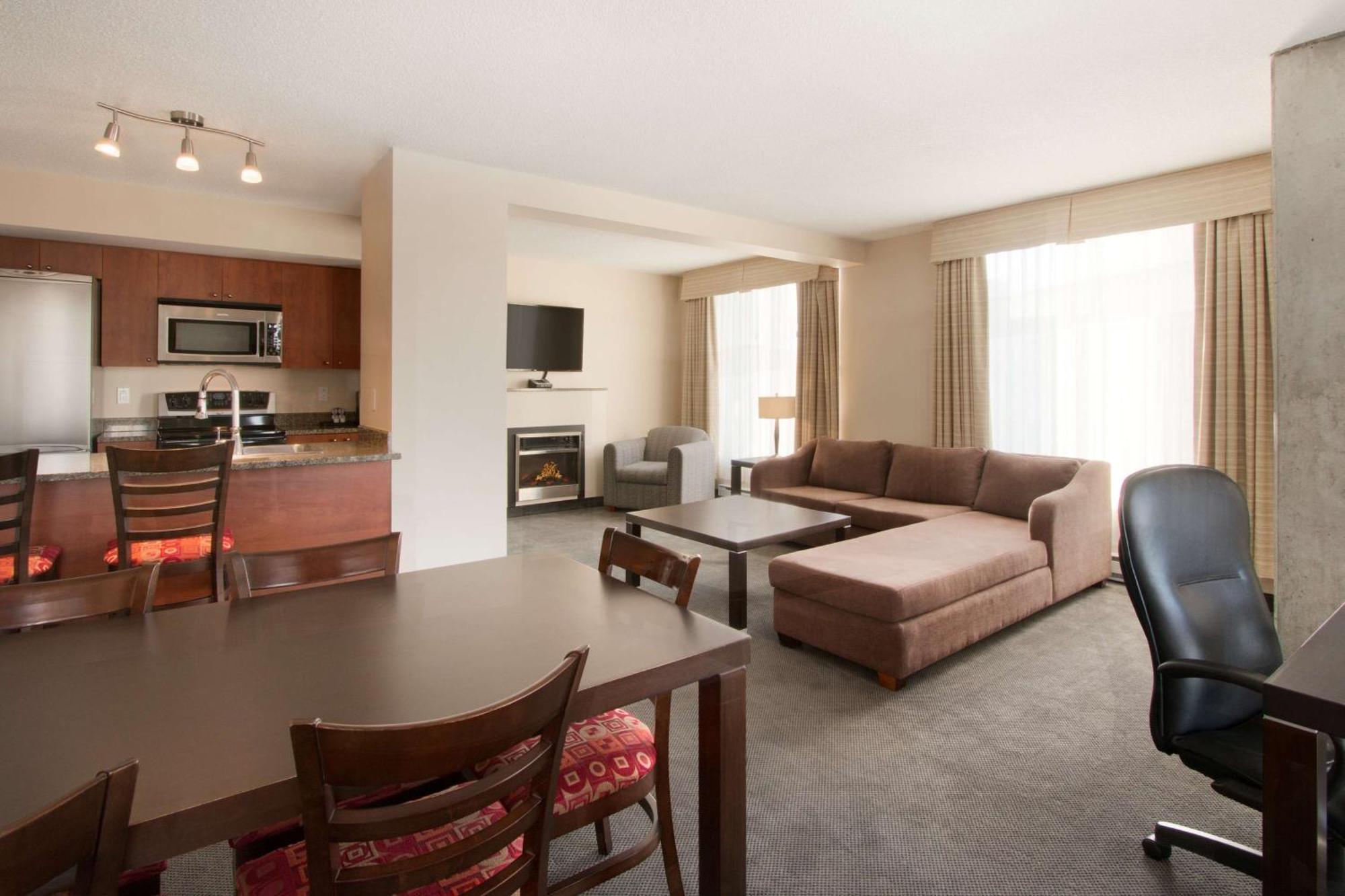 Embassy Suites By Hilton - Montréal Eksteriør bilde