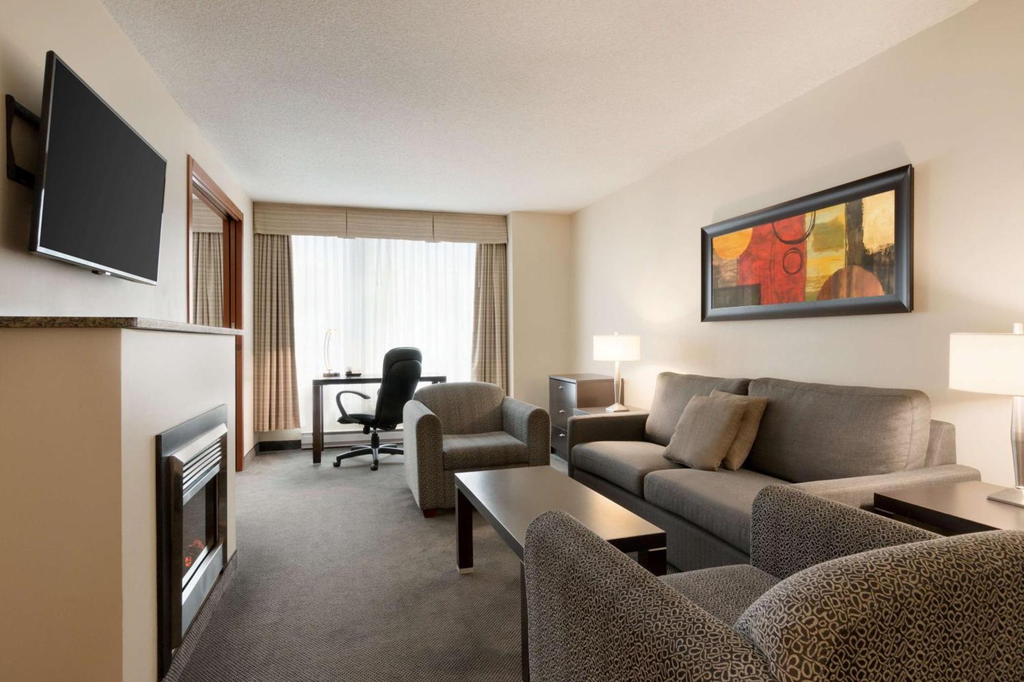 Embassy Suites By Hilton - Montréal Eksteriør bilde