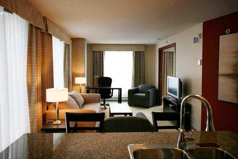 Embassy Suites By Hilton - Montréal Eksteriør bilde